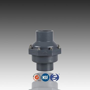 Zaw&oacute;r zwrotny z PCV, standard DIN 1,0 MPa