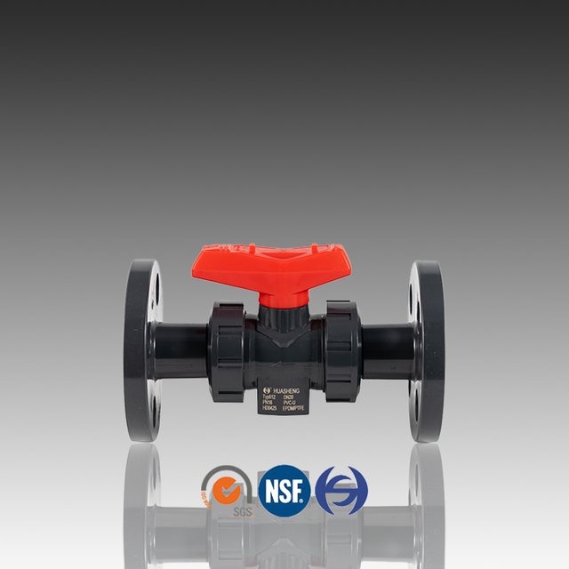 PVC př&iacute;rubov&yacute; kulov&yacute; ventil DIN ASTM standardn&iacute; manu&aacute;l 1,6 MPa pro z&aacute;sobov&aacute;n&iacute; vodou